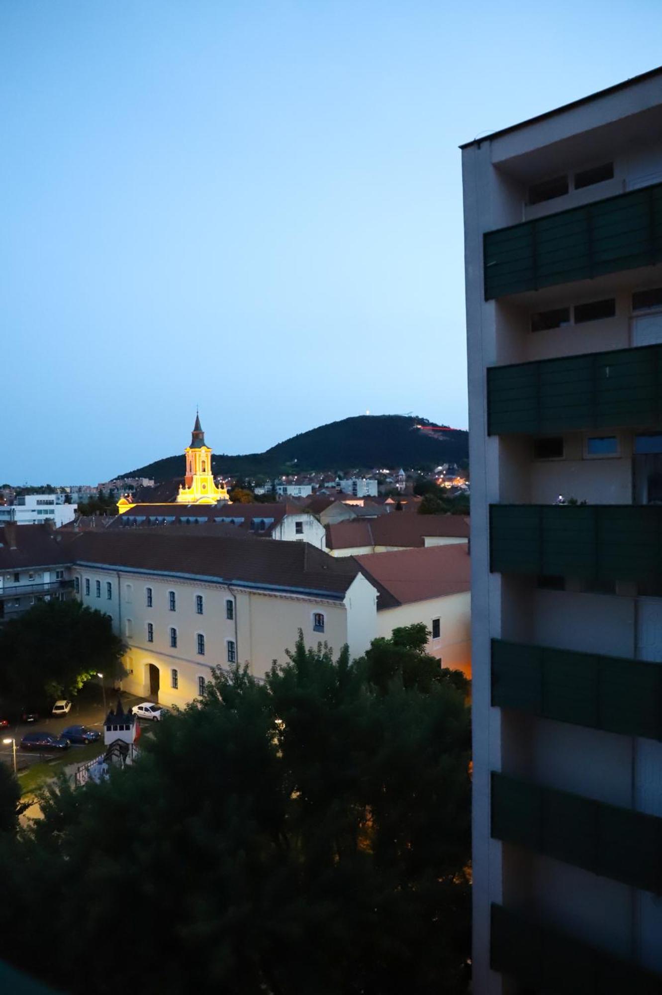 Ueveghid Apartman Sátoraljaújhely Екстериор снимка